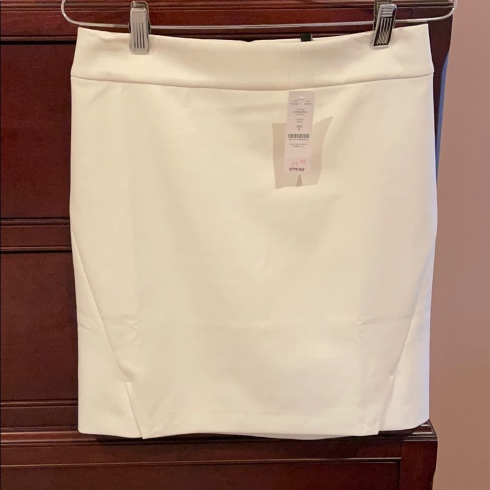 WHBM White skirt